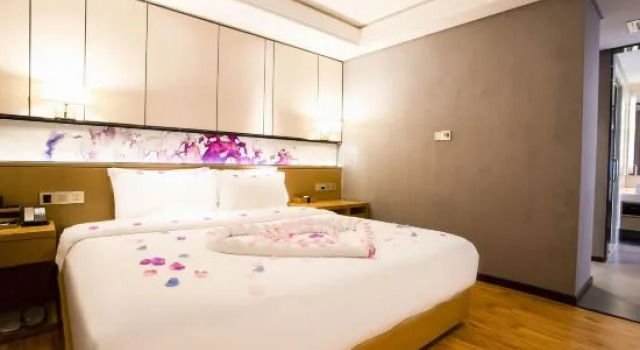 Люкс Deluxe Lavande Hotel Gz Sanyuanli Metro Station Branch