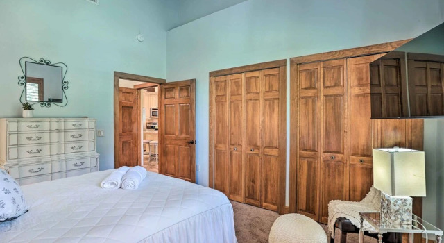 Cozy Valrico Home w/ Grill ~ 14 Mi to Tampa!, Prenota Hotel Valrico Florida