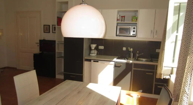 Апартаменты Kristall, Doppelzimmer mit Balkon in Toplage, Zentrum