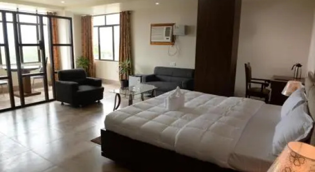 Hotel Lake Shilloi, 예약 호텔 디마푸르 Nagaland