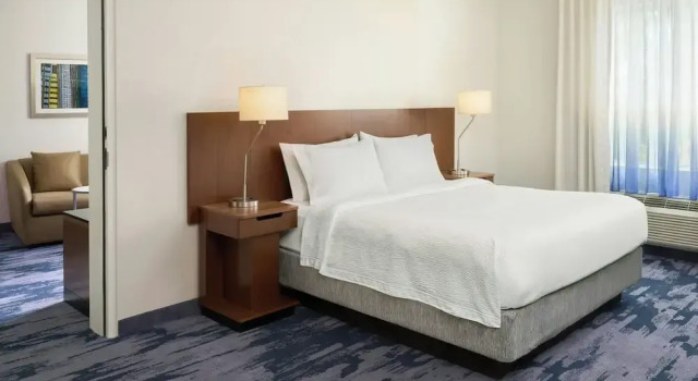 Двухместный люкс Fairfield Inn & Suites by Marriott Delray Beach I-95