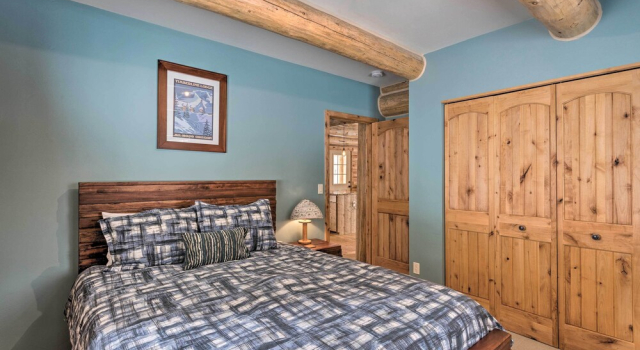 Fox Farm Retreat: Hillside Telluride Home w/ Sauna