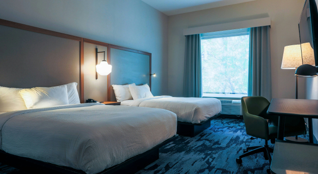 Fairfield Inn & Suites Marquette, Забронировать Отель Маркетт штат Мичиган