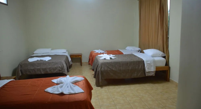 Четырёхместный номер Standard c 1 комнатой Grand Hotel Chatham