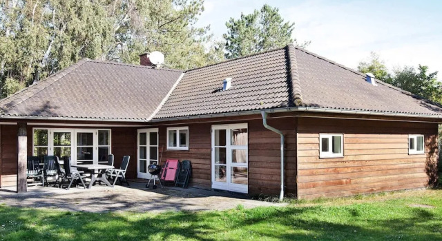 Коттедж 4 star holiday home in Store Fuglede