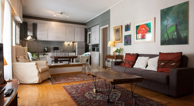 2 Bedroom Artist's Apartment - So Athens