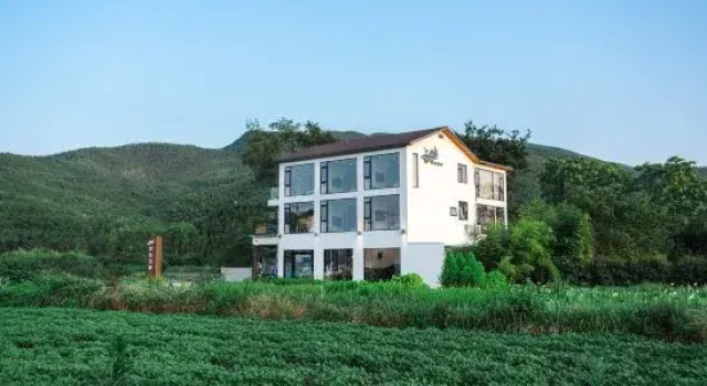 Wuju Wusu (Yueliangwan Scenic Area), Rezerwuj Hotel Xuancheng Anhui