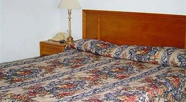 Economy Inn Plymouth, Prenota Hotel Plymouth Indiana