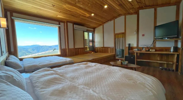 Семейный номер Standard с видом на озеро Tian Hsiang Tea B&B