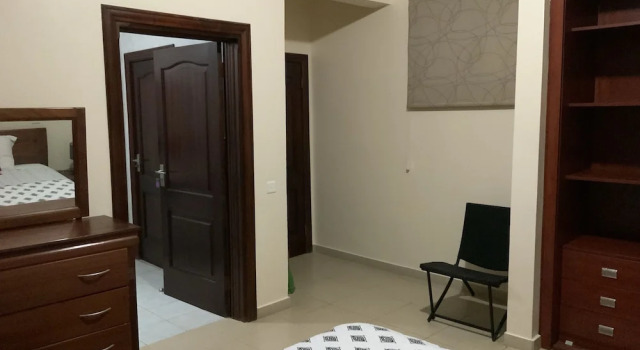 Charming 3-bed Apartment Airport Residential Accra, Reserva ahora Apartamento Hoteles en Gran Acra con aparcamiento, Aparcamiento