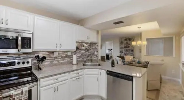 Ocean Village Capstan 813