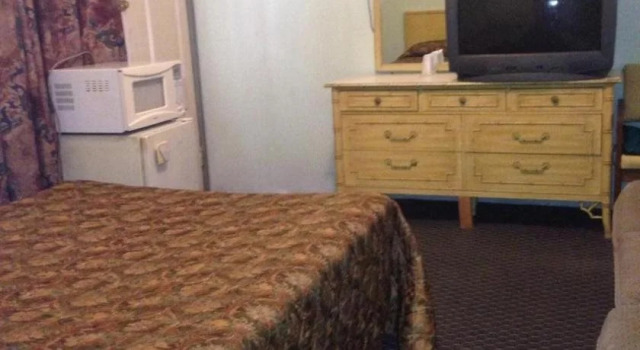 White Rose Motel