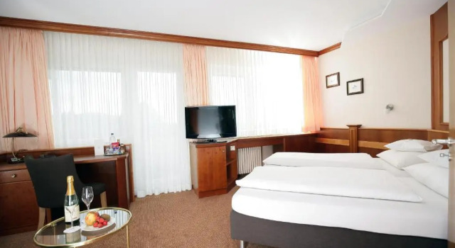 Badhotel Restaurant Stauferland, Забронировать Отель Бад-Болль Swabian Alps