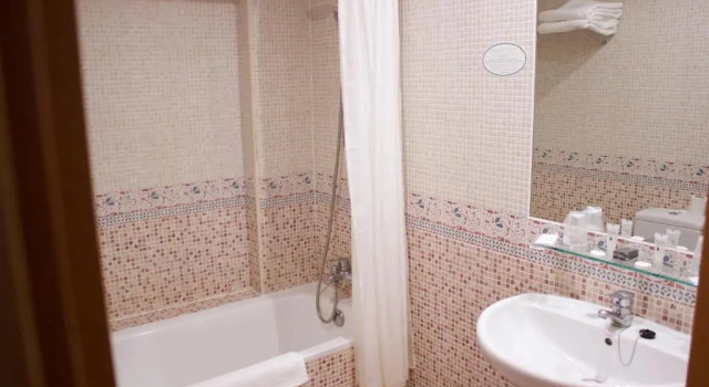 Двухместный номер Standard Hotel Parking Miradoiro de Belvís