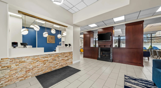 Comfort Inn & Suites Plainville-Foxboro