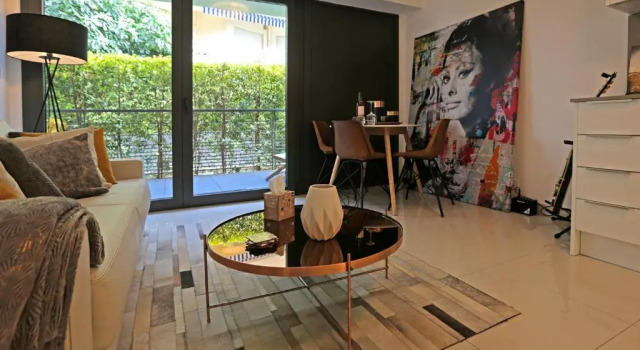 Апартаменты NEW Modern 1BR Apt/Terrace/Parking/Beside Beach