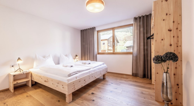 Huus123, Rezerwuj Apartament Hotele w Bregenzerwald z parkingiem, Parking