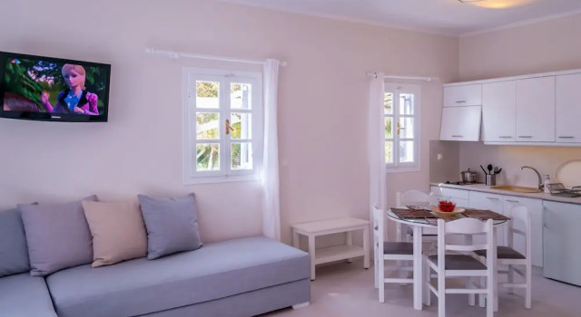 Люкс Comfort Milos Bay Suites