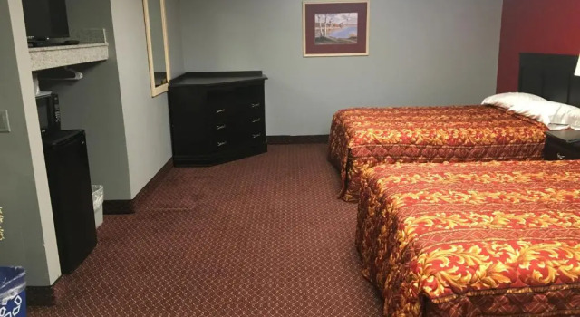 Четырёхместный номер Standard Haven Inn & Suites