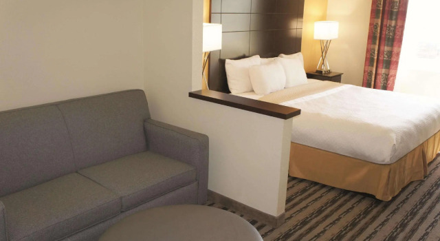 Двухместный люкс La Quinta Inn by Wyndham Lincoln, Nebraska