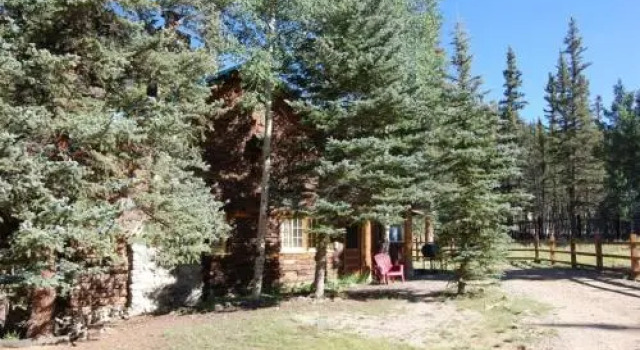 Bear_run, Varaa Hotelli Red River 