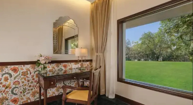 Одноместный номер Deluxe The Ummed Ahmedabad Airport