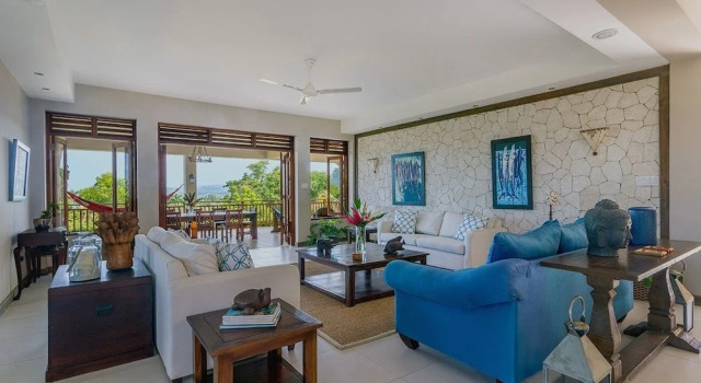 Kanowa , Fully Staffed With Panoramic Views 4 Bedroom Villa