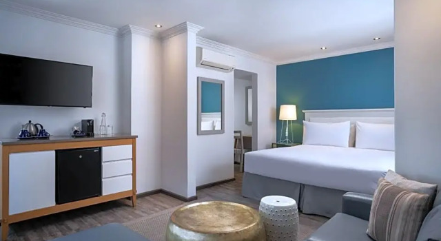 Полулюкс с видом на горы Protea Hotel by Marriott Cape Town Sea Point