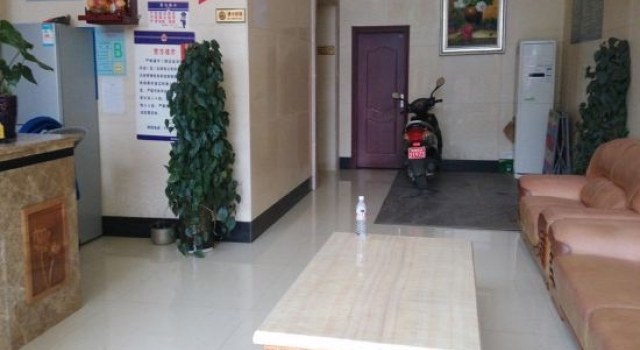 Shilin Hotel (Wenshan North Bus Station Qihua Square Branch)