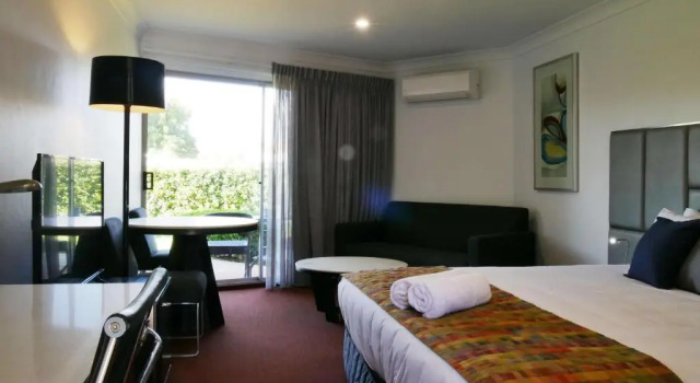 Люкс Superior Country Capital Motel