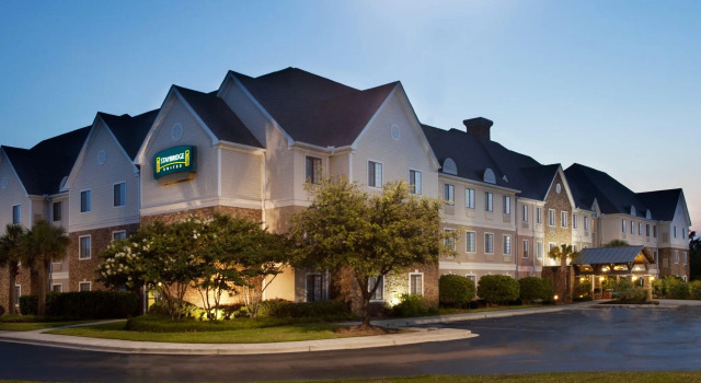 Кровать в общем номере Staybridge Suites Myrtle Beach - West by IHG