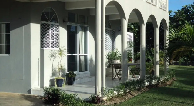 Villa Apartments Westside, Reservar Apartamento Hotéis em Tongatapu Island com estacionamento, Estacionamento