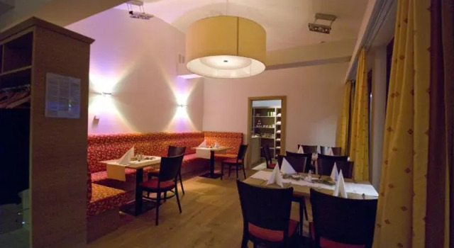 Restaurant Waldmeisterei, Забронировать Отель Гера Тюрингия