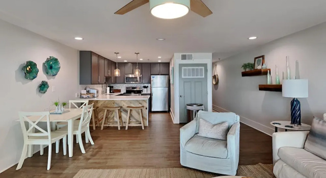 Номер Standard Commodore's Retreat #205 by Southern Vacation Rentals