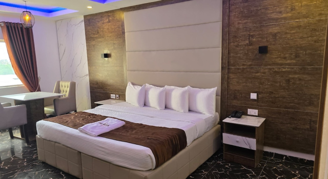 Presken Kuramo Waters, Prenota Hotel Victoria Island , vicino a Bar Beach