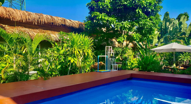 Кровать в общем номере Lipe Oasis Resort