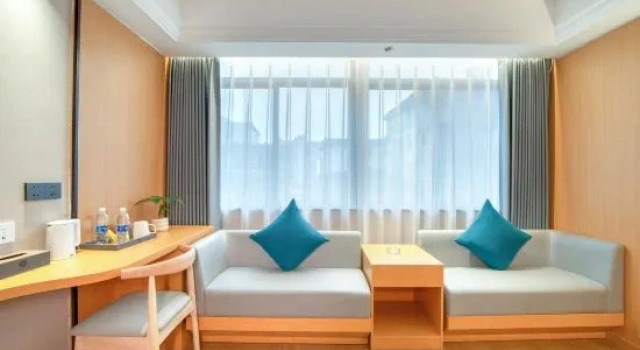 Trzyosobowy rodzinny suite YUNBO Hotel