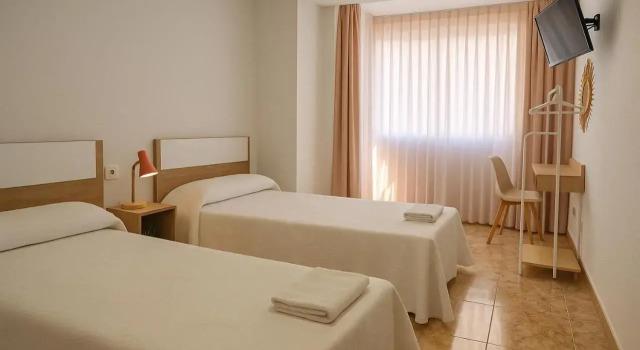 Rooms Avenida, Забронировать Отель Табернес-де-Вальдигна Коста-де-Валенсия