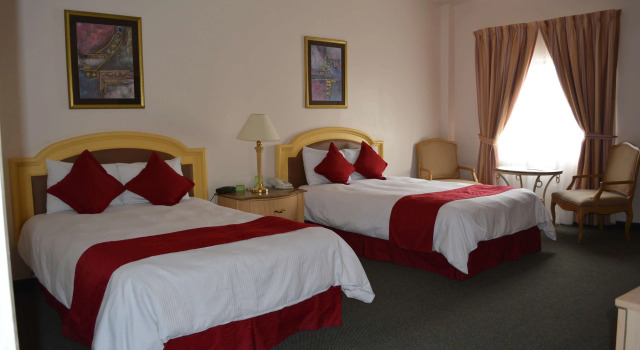Четырёхместный номер Standard Best Western Centro Cadereyta