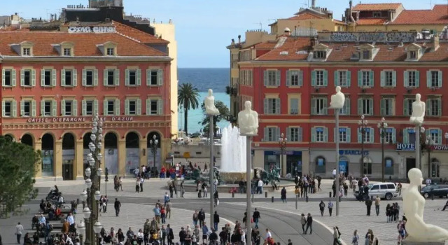 Les Appartements Carré dor - Nice Centre, Забронировать Апартаменты/квартира Ницца Приморские Альпы, рядом с рынок Кур Салейя