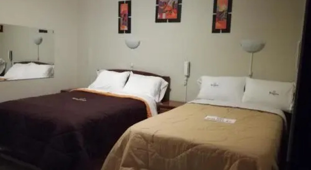 Hotel Roussean, Rezerwuj Hotel Tanie hotele w Provincia de Lima