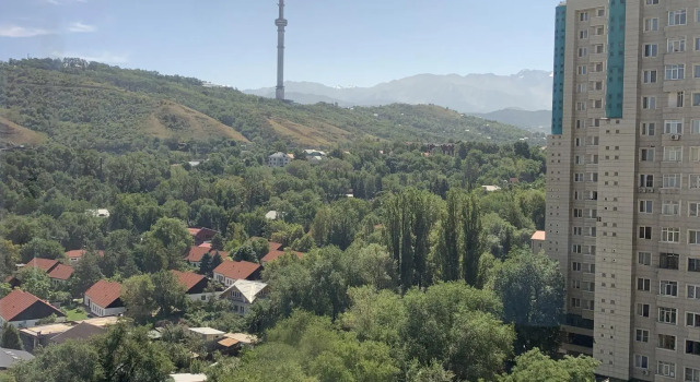 Almaty Apartments (Almaty Apartments) on Dostyk Avenue 138 block 2A, Réserver Appartement Almaty Kazakhstan