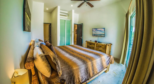 La Vista Condo Beachside