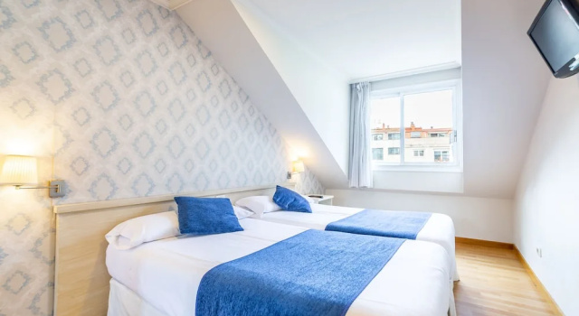 Четырёхместный семейный номер Standard Hotel Atlántico Vigo