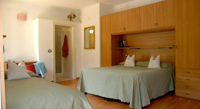 Hotel Elisabetta, Забронировать Отель Отели Торболе 3 звезды, 3*