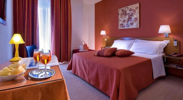 Hotel Renania, Забронировать Отель Отели Бибионе-Пинеда с парковкой, рядом с Долина Вальгранде, Парковка