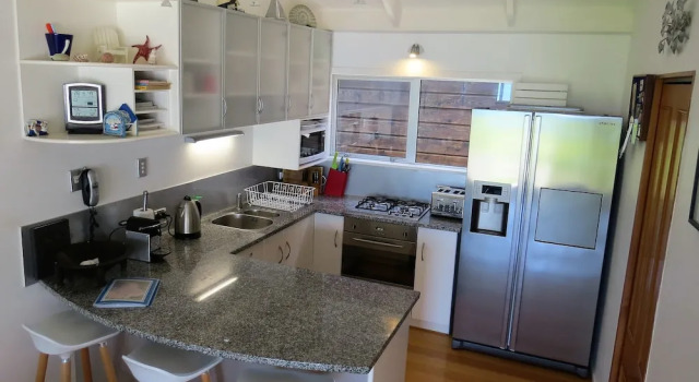 Коттедж Premium c 1 комнатой рядом с пляжем Beachfront Getaway