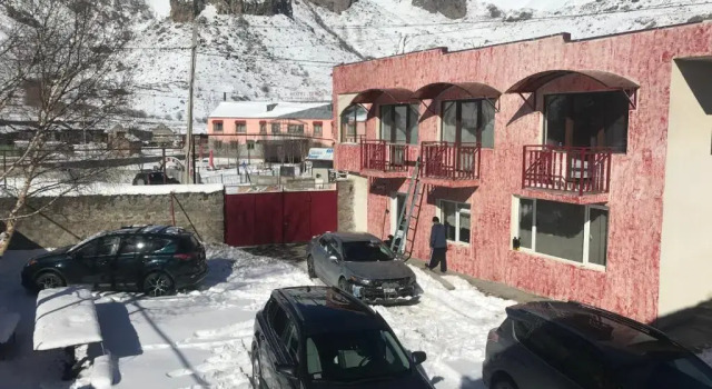 WATERFALL, Prenota Hotel Hotel a Mtkheta-Mtianeti con parcheggio, Parcheggio