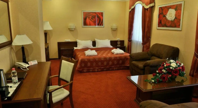 Junior suite Hotel Ukraine Rivne