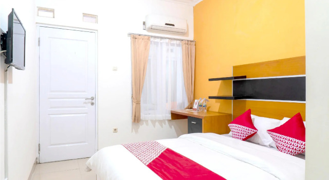 OYO 617 Sukaraja Residence Syariah